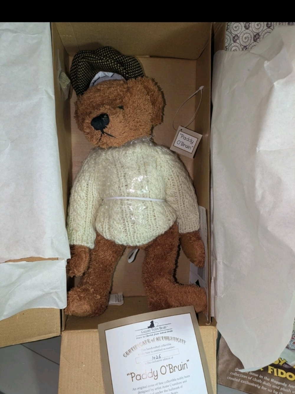 Gallery Teddy Bear "Paddy O'Bruin" Artist Annie Cranshaw 13-in Tall COA/NIB